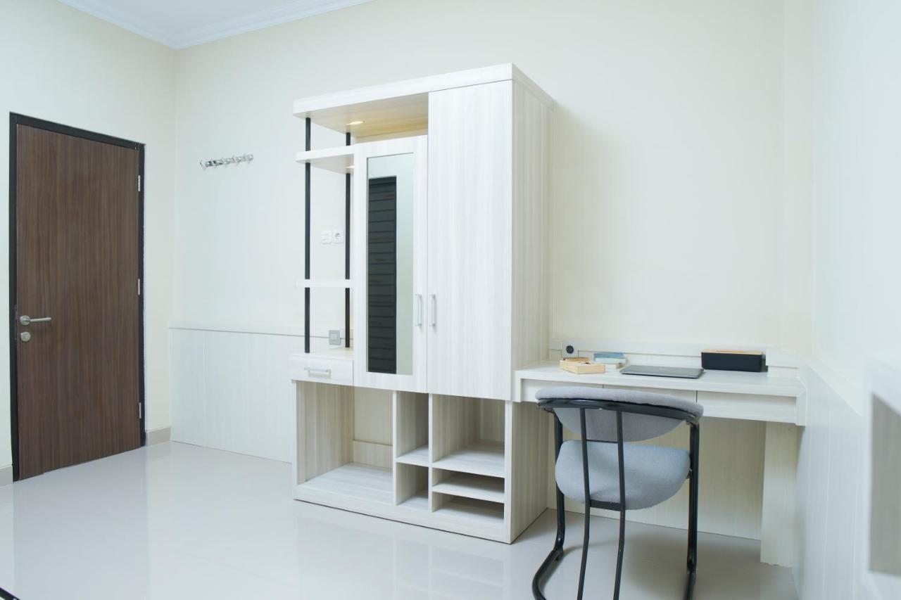 Kost Eksklusif Teduh Hostel Salakan Ngoại thất bức ảnh
